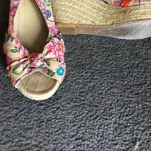 Canvas wedges worn once 8 1\2